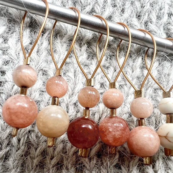 Sunstone crystal Knitting Stitch markers set of 6 - Picture 6 of 7
